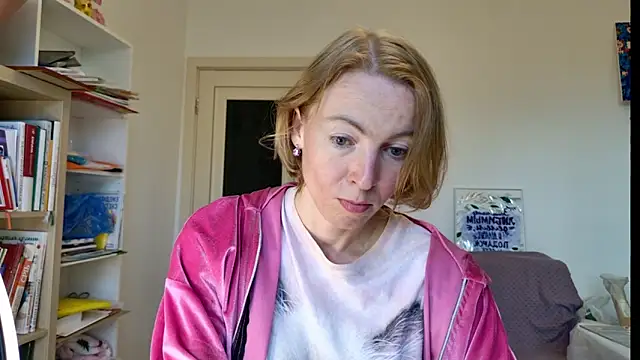 angelicfenix online show from 17, 4, 2026