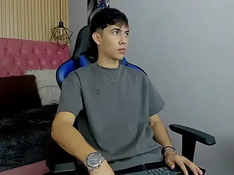 AronTawers online show from 10, 3, 2026