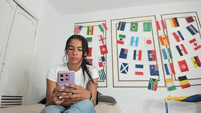 emily gaviria1 online show from 20, 6, 2026