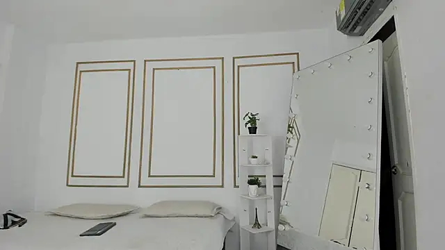 emily gaviria1 online show from 26, 3, 2026