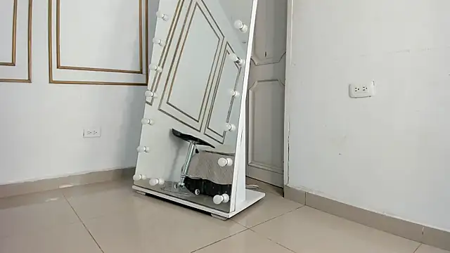 emily gaviria1 online show from 20, 3, 2026