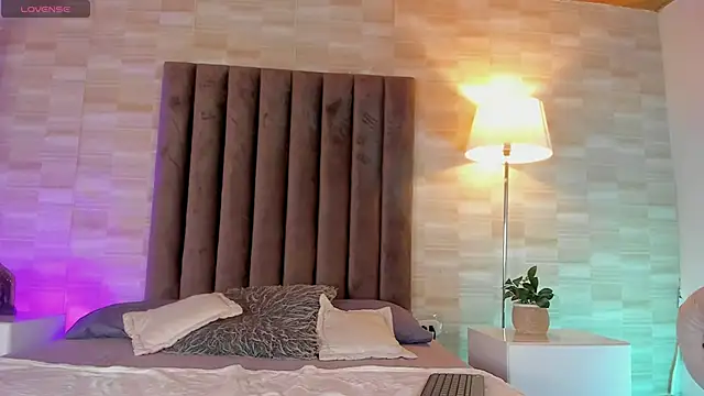 Isaac Grey online show from 3, 4, 2026