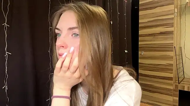 PollyDream online show from 10, 3, 2026