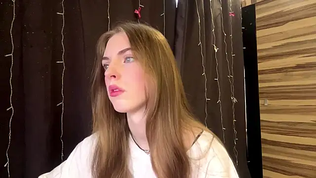 PollyDream online show from 5, 3, 2026