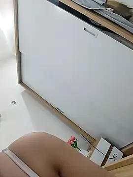 Jinnie sexy online show from 19, 4, 2026