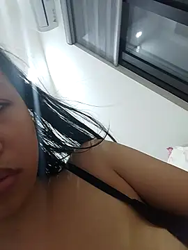 Jinnie sexy online show from 10, 4, 2026