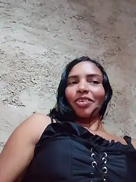 Snapshot of valentina_gomez1 chatting on 15, 5, 2026 valentina gomez1 online show from 15, 5, 2026