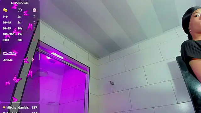 madison mujica  online show from 18, 4, 2026