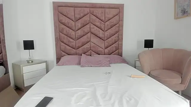 Korall  online show from 2, 4, 2026