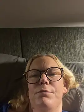 Amelie BlondeXX online show from 4, 3, 2026