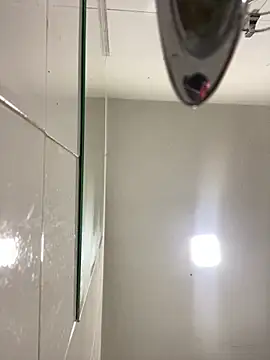 AdaPink  online show from 18, 4, 2026