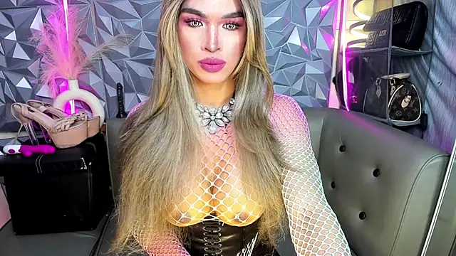 10inDominant Ayesha online show from 19, 3, 2026