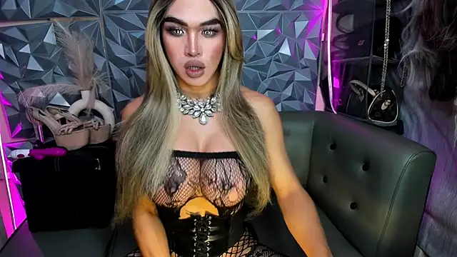 10inDominant Ayesha online show from 23, 3, 2026