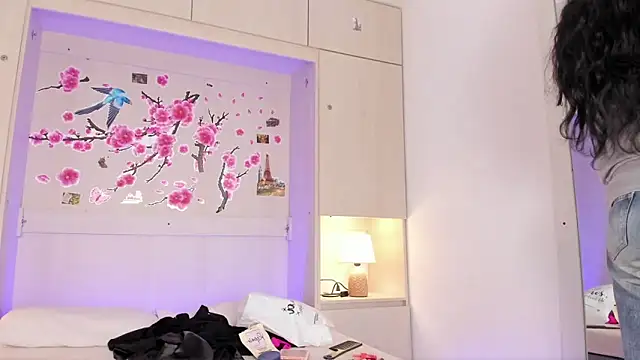 Oshun 444 online show from 9, 4, 2026