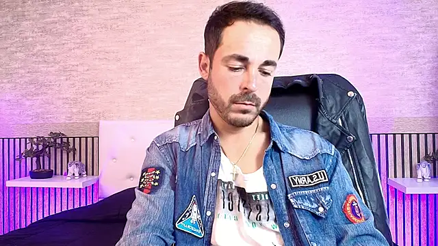 Adams Sanz online show from 10, 4, 2026