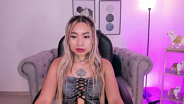 mystic nova  online show from 4, 3, 2026