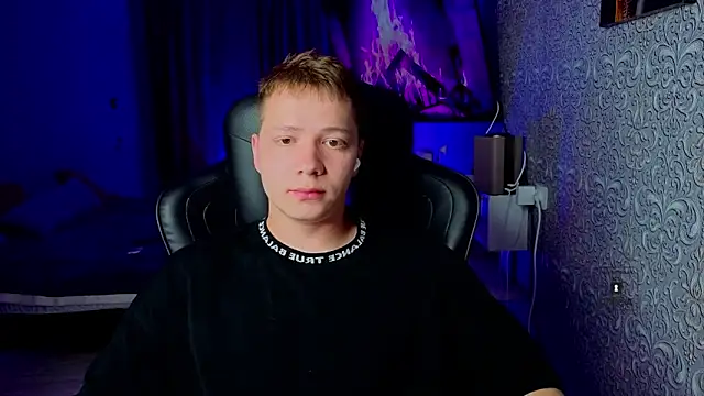 Karl Night  online show from 3, 6, 2026