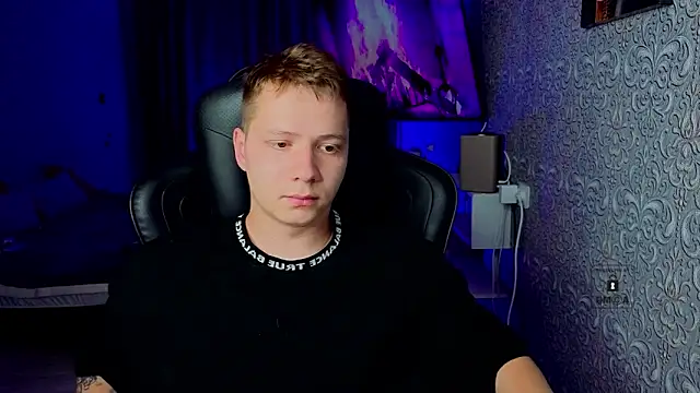Karl Night  online show from 6, 6, 2026