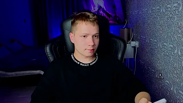 Karl Night  online show from 4, 6, 2026