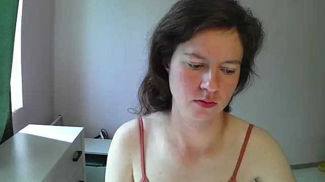 Snapshot of Senxual_Tease chatting on 5, 8, 2026 Senxual Tease online show from 5, 8, 2026