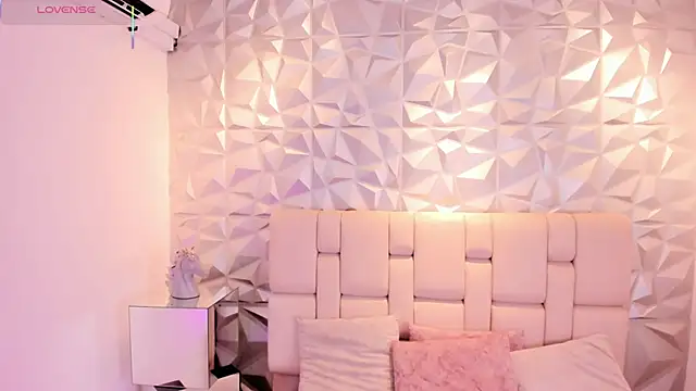 mell muller online show from 9, 4, 2026