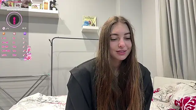 Snapshot of selena_favn chatting on 13, 6, 2026 selena favn online show from 13, 6, 2026