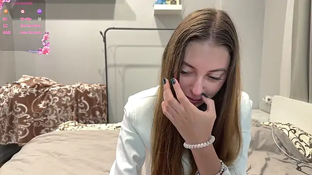 Snapshot of selena_favn chatting on 20, 6, 2026 selena favn online show from 20, 6, 2026