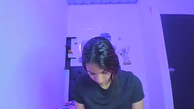 sapphire brown20 online show from 12, 4, 2026