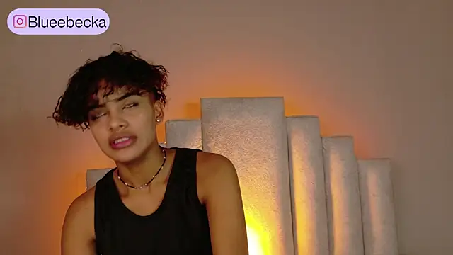 Snapshot of BeckaBlue chatting on 11, 5, 2026 BeckaBlue online show from 11, 5, 2026