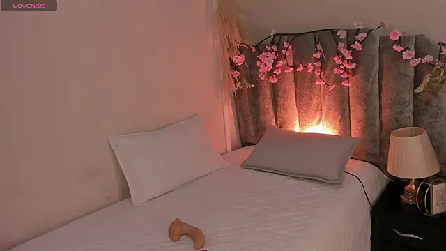 BeckaBlue online show from 2, 4, 2026