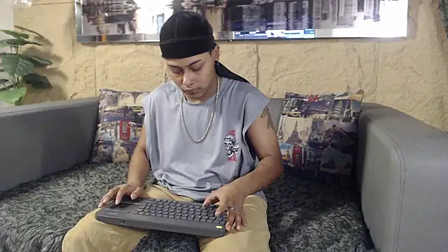 Noha  scott online show from 3, 3, 2026