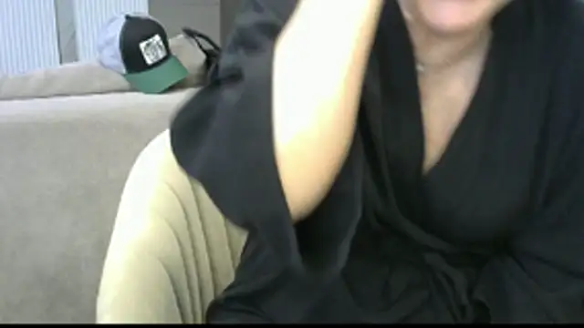 Kleotempt online show from 8, 4, 2026