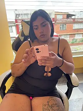 Nahomy firee online show from 7, 3, 2026