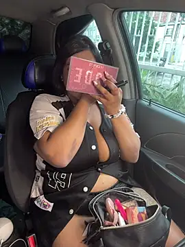 Nahomy firee online show from 18, 3, 2026