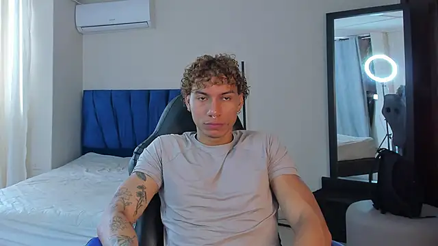 adam smiith1 online show from 4, 3, 2026