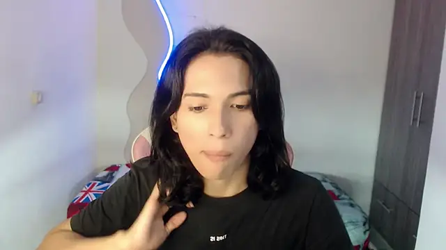 Larry craft online show from 8, 4, 2026