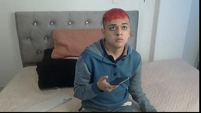 Snapshot of WillowPill5 chatting on 26, 3, 2026 WillowPill5 online show from 26, 3, 2026