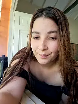 Estelle Noir online show from 2, 3, 2026