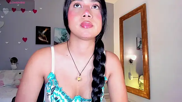 KimTaylorW online show from 25, 3, 2026