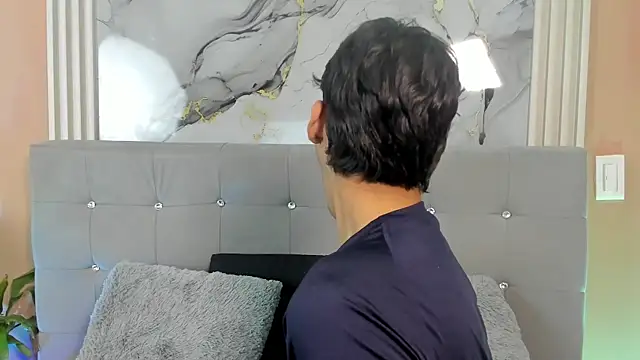 Eros Lux online show from 18, 4, 2026