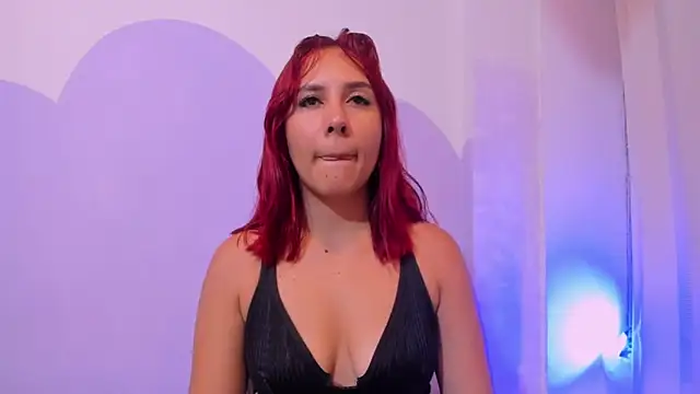 Snapshot of violeta_blaze1 chatting on 6, 6, 2026 violeta blaze1 online show from 6, 6, 2026