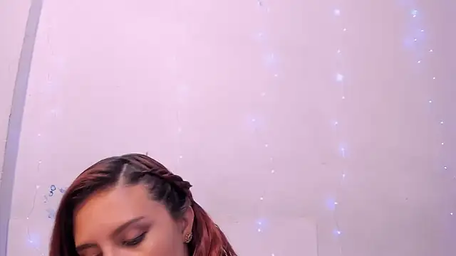 violeta blaze1 online show from 4, 3, 2026