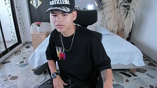 DylanRoyce  online show from 10, 3, 2026