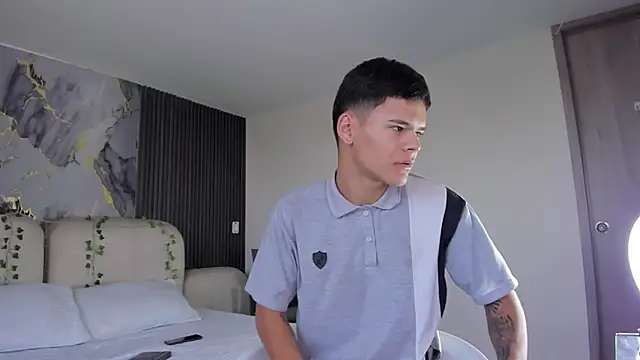 DylanRoyce  online show from 15, 3, 2026