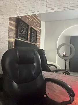 kendra leroy online show from 7, 4, 2026