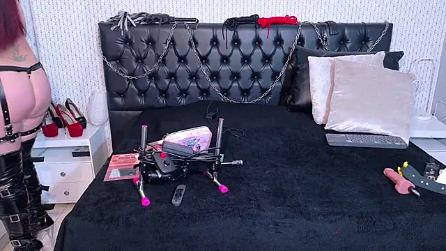 Snapshot of MollyRubio chatting on 17, 7, 2026 MollyRubio online show from 17, 7, 2026
