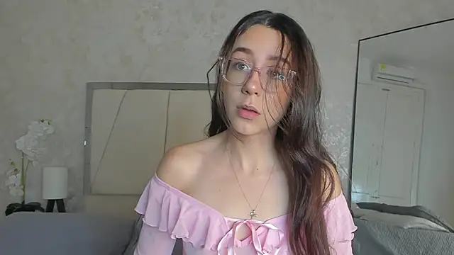 Arii wilde online show from 15, 5, 2026