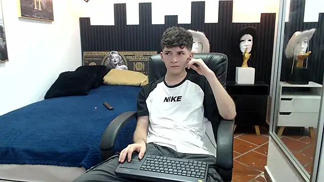 Snapshot of trevor_mob chatting on 9, 6, 2026 trevor mob online show from 9, 6, 2026