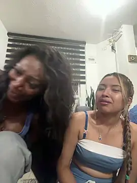 Snapshot of RubiaMorena chatting on 6, 4, 2026 RubiaMorena online show from 6, 4, 2026