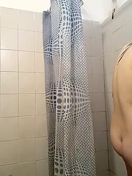 Snapshot of Delfy_96 chatting on 15, 4, 2026 Delfy 96 online show from 15, 4, 2026